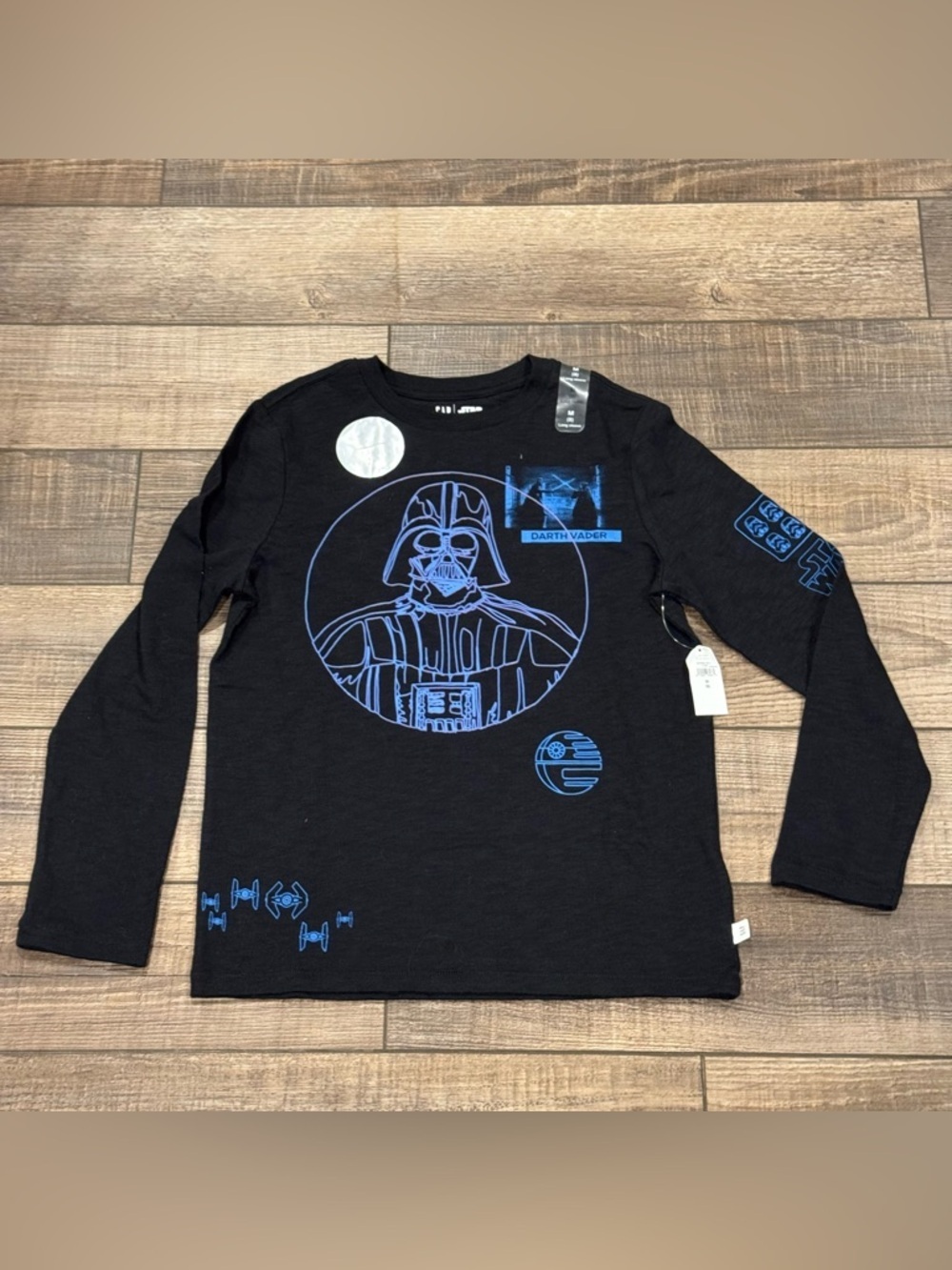 New Gap Kids Star Wars Darth Vader Long Sleeve T-Shirt Boys Size Medium NWT